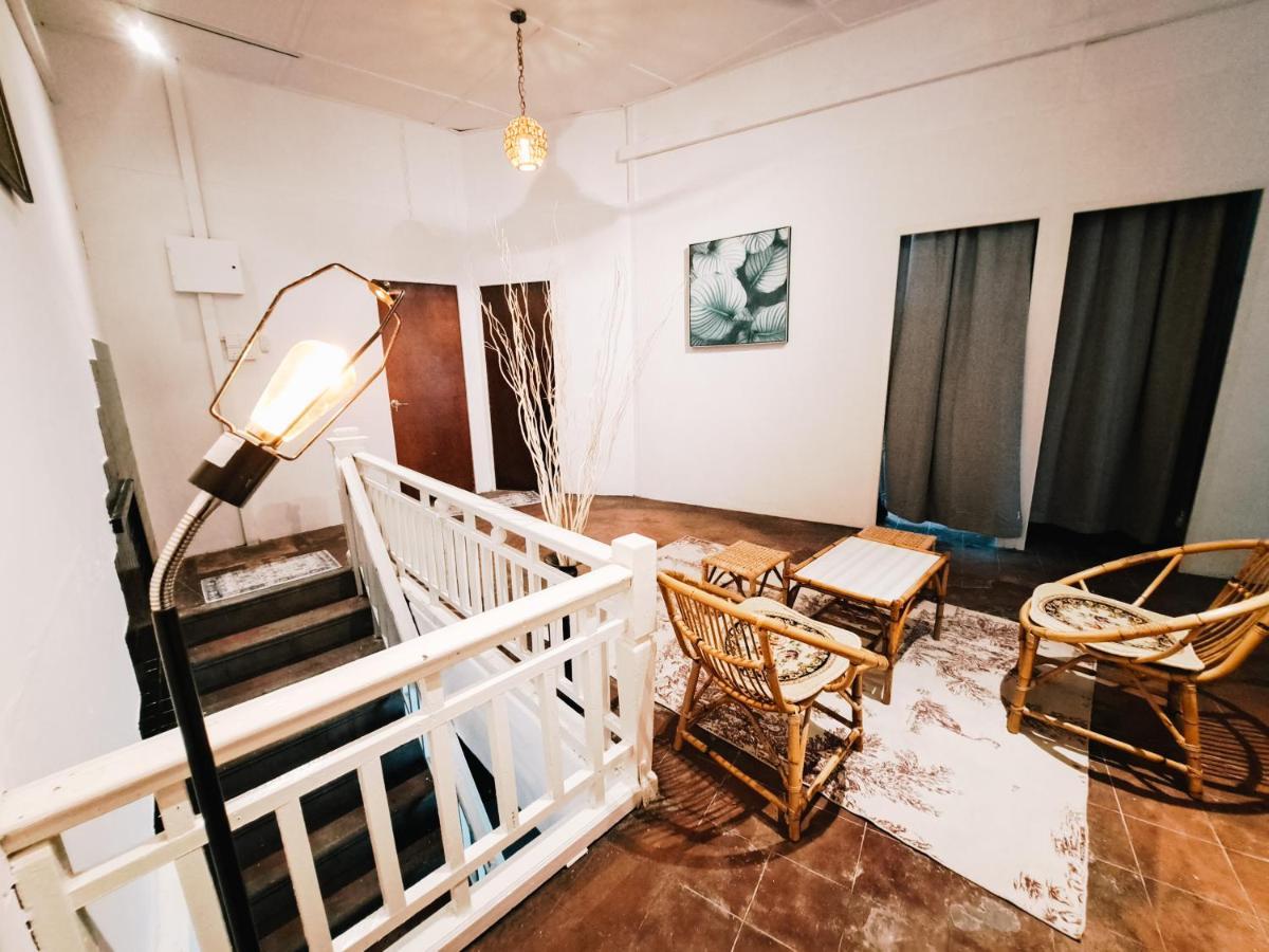 111 Hutton Lane Hostel Georgetown Luaran gambar