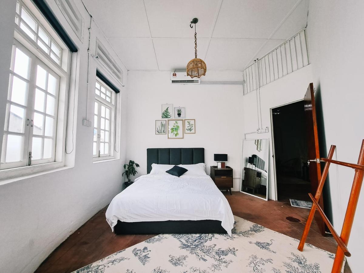 111 Hutton Lane Hostel Georgetown Luaran gambar