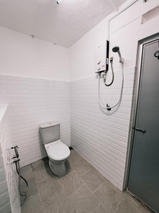 111 Hutton Lane Hostel Georgetown Luaran gambar