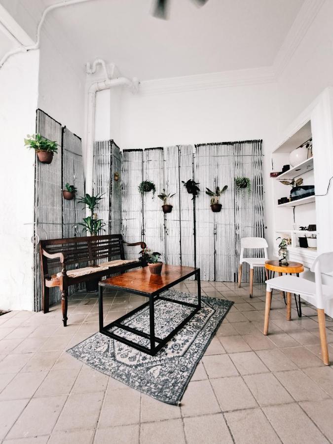 111 Hutton Lane Hostel Georgetown Luaran gambar